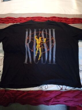 Men's Rush Black Short Sleeve Graphic Tee